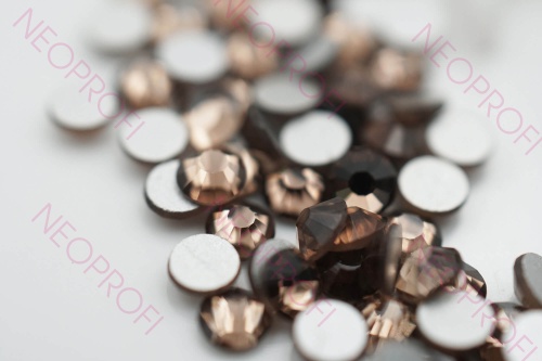 Стразы T&H 100шт Шоколад