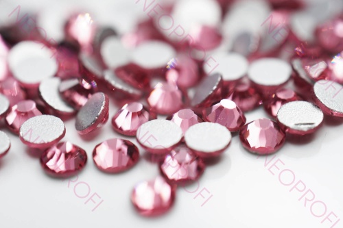 Стразы T&H 100шт Розовые